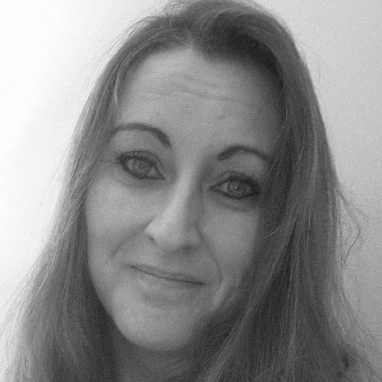 Quality Management, Regulatory Compliance and Audit Readiness Ro Long - Co-founder and Director of Smarter Quality Ltd